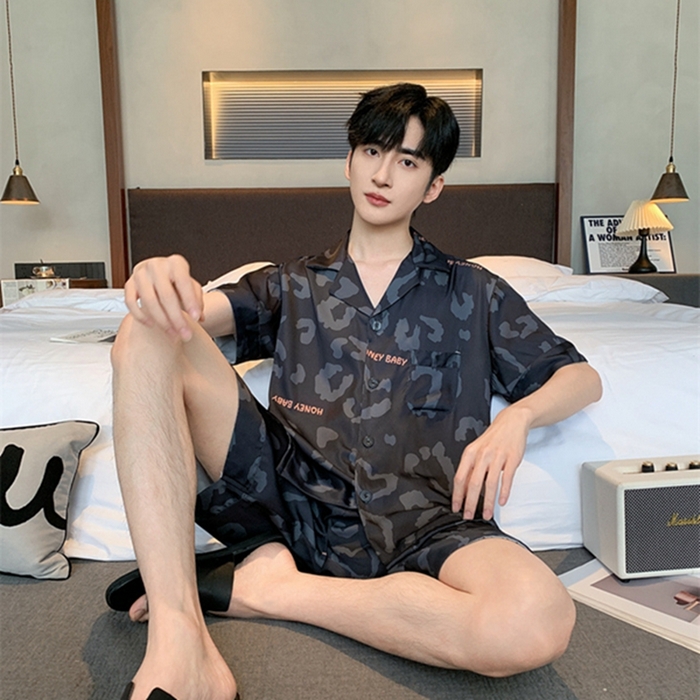 91家纺网 家纺一手货源 找家纺 洛兰沙 2024新款冰丝夏季高级感轻奢丝滑男士睡衣 506