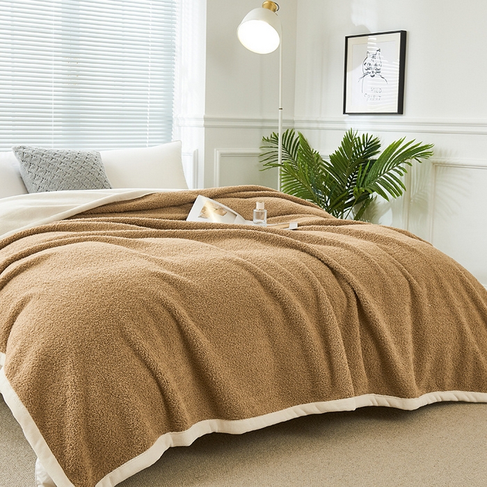 91家纺网 家纺一手货源 找家纺 馨米莱家纺 2024新款250G牛奶绒毛毯系列 驼色