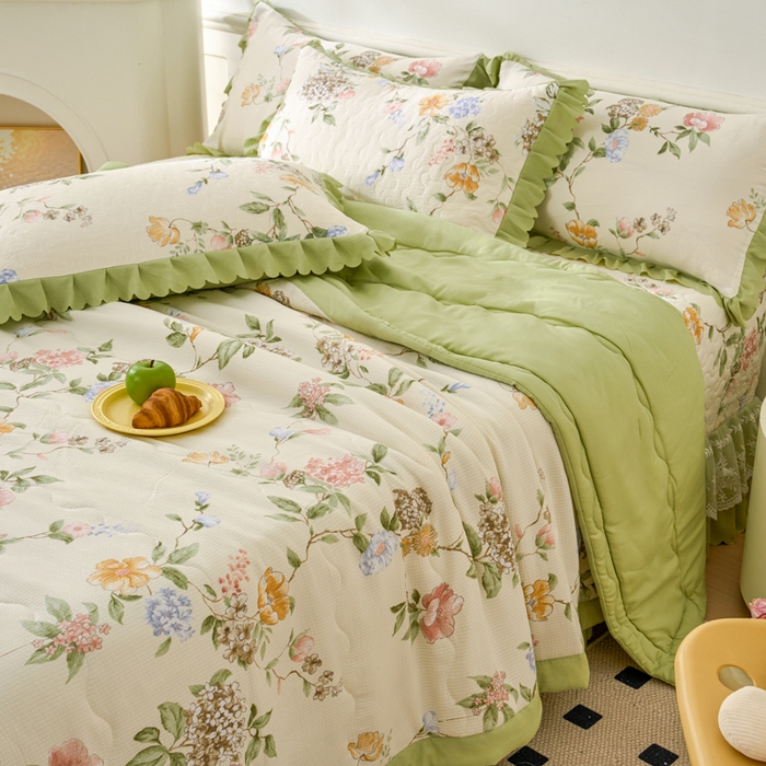 91家纺网 家纺一手货源 找家纺 美莱家纺 2024新款软糯泡泡棉蕾丝床盖床盖四件套单品系列-床盖夏被四件套 俏佳人