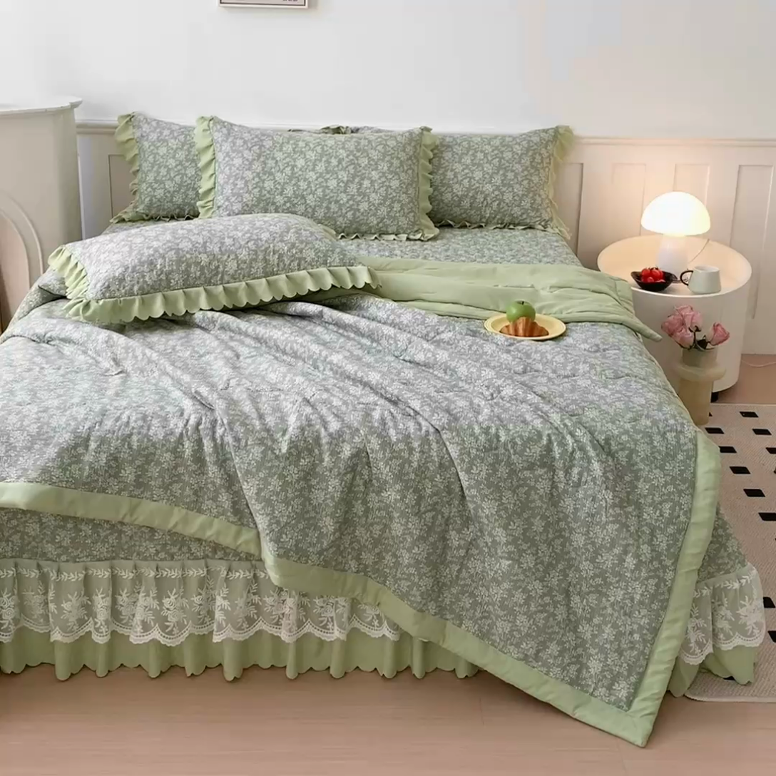 91家纺网 家纺一手货源 找家纺 美莱家纺 2024新款软糯泡泡棉蕾丝床盖床盖四件套单品系列-床盖夏被四件套 浅夕