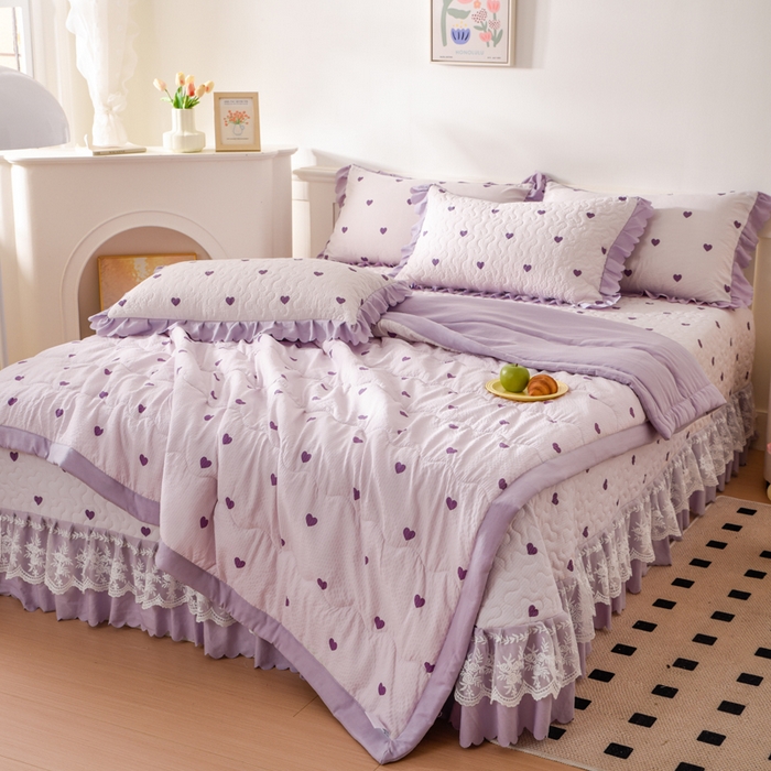 91家纺网 家纺一手货源 找家纺 美莱家纺 2024新款软糯泡泡棉蕾丝床盖床盖四件套单品系列-床盖夏被四件套 紫爱心