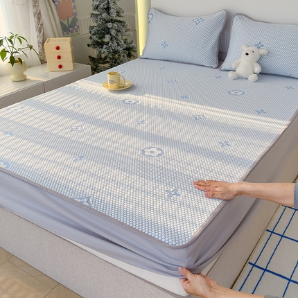 91家纺网 家纺一手货源 找家纺 （总）默忆 2025新款冰豆豆凉豆豆床笠凉席冰丝席子三件套