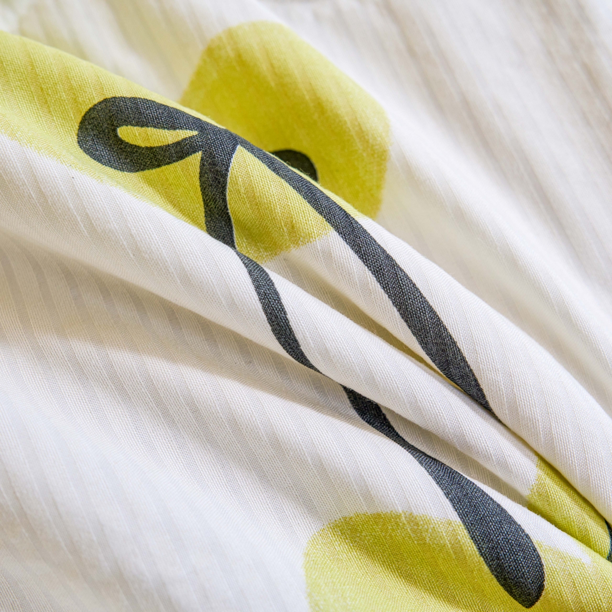 91家纺网 家纺一手货源 找家纺 美莱家纺 2024新款软糯泡泡棉蕾丝床盖床盖四件套单品系列-床盖夏被四件套 春风里