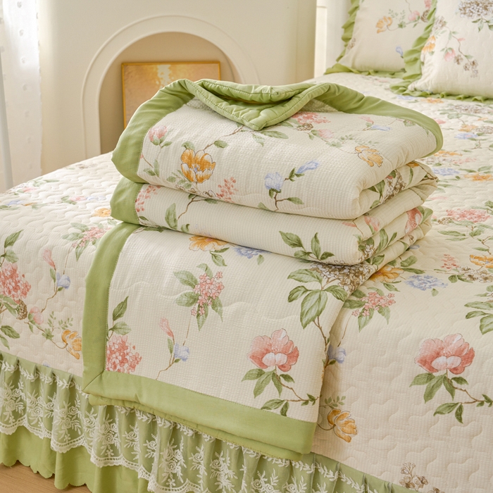 91家纺网 家纺一手货源 找家纺 美莱家纺 2024新款软糯泡泡棉蕾丝床盖床盖四件套单品系列-床盖夏被四件套 俏佳人