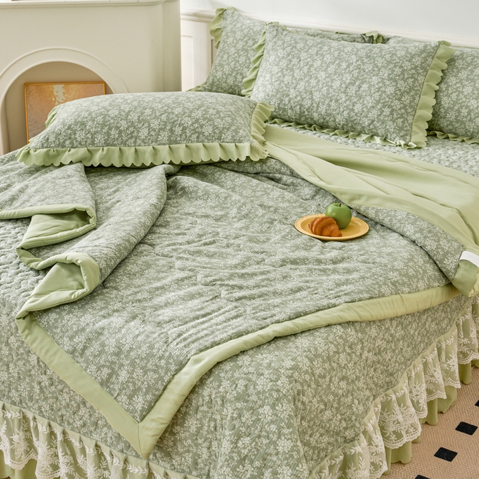 91家纺网 家纺一手货源 找家纺 美莱家纺 2024新款软糯泡泡棉蕾丝床盖床盖四件套单品系列-床盖夏被四件套 浅夕