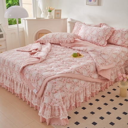 美莱家纺 2024新款软糯泡泡棉蕾丝床盖床盖四件套单品系列-床盖夏被四件套 小桃兔兔