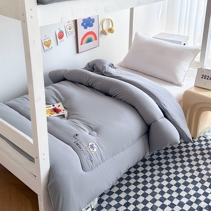 91家纺网 家纺一手货源 找家纺 羽涵家纺 2024新款10A抗菌10A抗菌水洗磨毛学生大豆被夏被春秋被冬被芯被子 山茶花 灰色