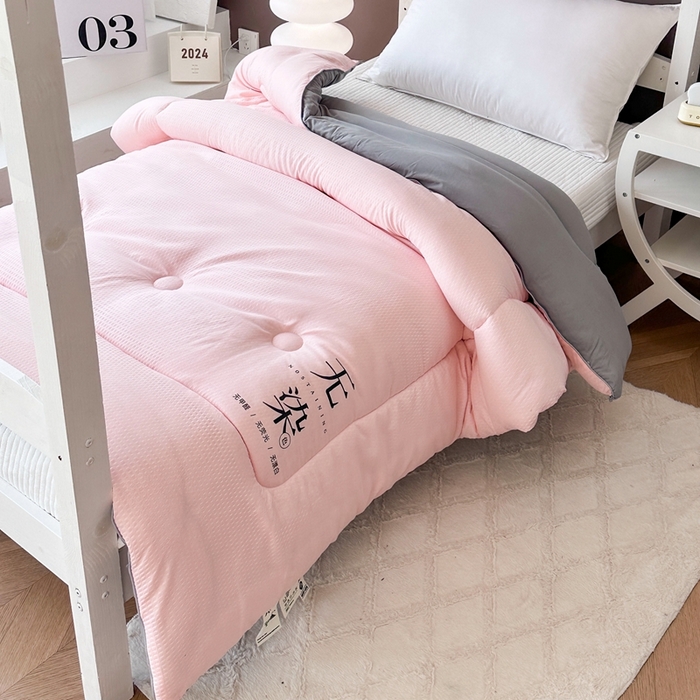 91家纺网 家纺一手货源 找家纺 招财狼家纺  2024新款水洗磨毛学生大豆被夏被春秋被多被芯被子 无染 粉+灰