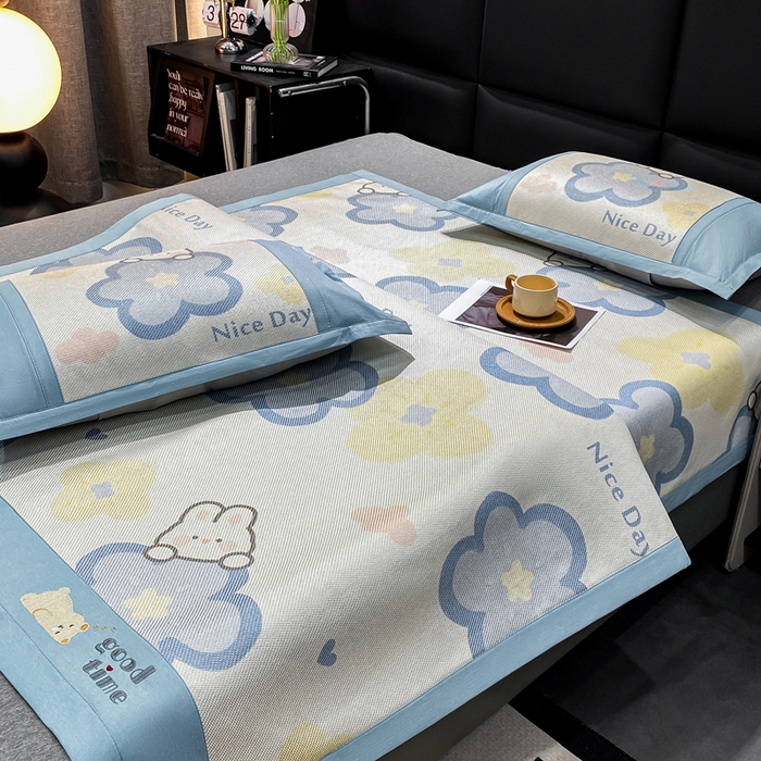 91家纺网 家纺一手货源 找家纺 宜家坊 2024新款A类抗菌数码印花冰藤凉席 床席款-蓝翎花