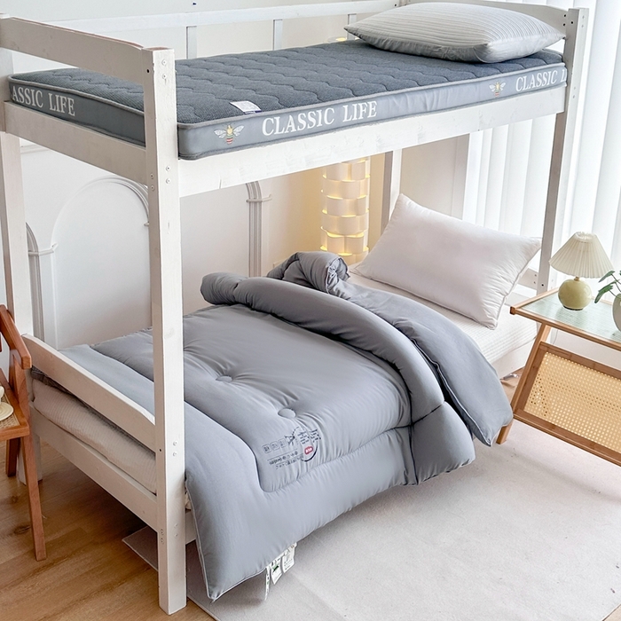 91家纺网 家纺一手货源 找家纺 招财狼家纺  2024新款水洗磨毛学生大豆被夏被春秋被多被芯被子 原棉 灰色