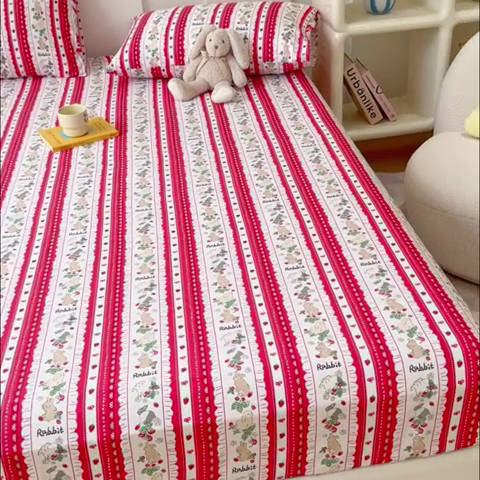 91家纺网 家纺一手货源 找家纺 感遇家纺 2024新款纯棉床单床笠枕套 床笠款-草莓小兔