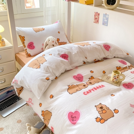 91家纺网 家纺一手货源 找家纺 芷凡家纺 2024新款云朵棉印花学生三件套四件套 萌熊