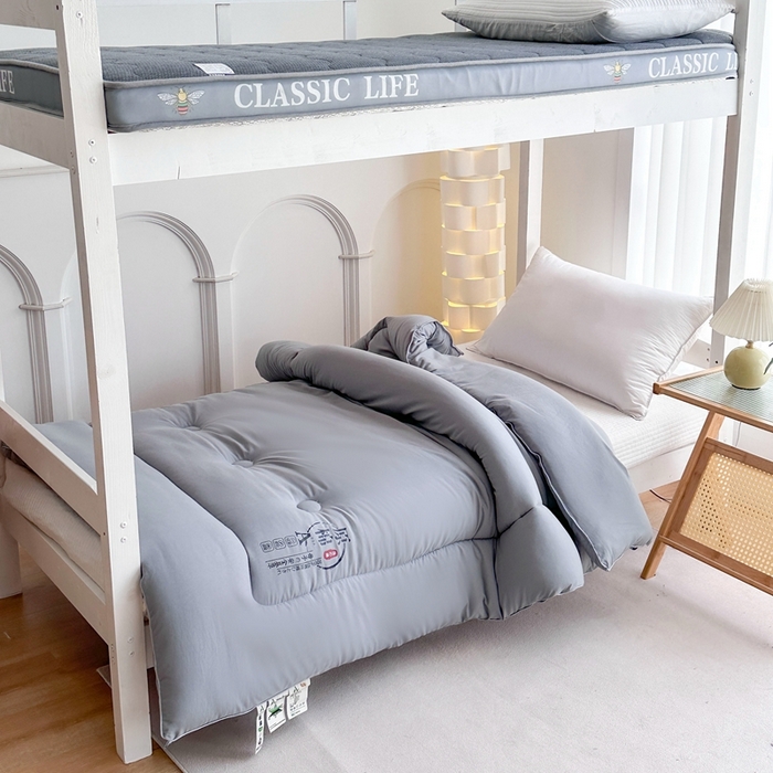 91家纺网 家纺一手货源 找家纺 招财狼家纺  2024新款水洗磨毛学生大豆被夏被春秋被多被芯被子 原棉 灰色