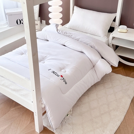 91家纺网 家纺一手货源 找家纺 （总）招财狼家纺  2024新款水洗磨毛学生大豆被夏被春秋被多被芯被子