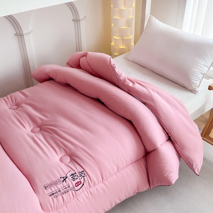 91家纺网 家纺一手货源 找家纺 招财狼家纺  2024新款水洗磨毛学生大豆被夏被春秋被多被芯被子 原棉 粉色