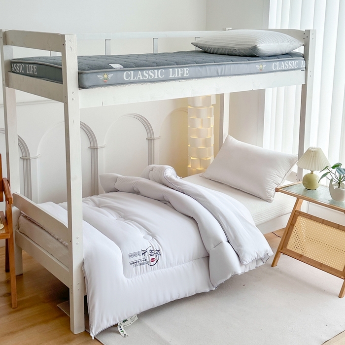 91家纺网 家纺一手货源 找家纺 招财狼家纺  2024新款水洗磨毛学生大豆被夏被春秋被多被芯被子 原棉 白色