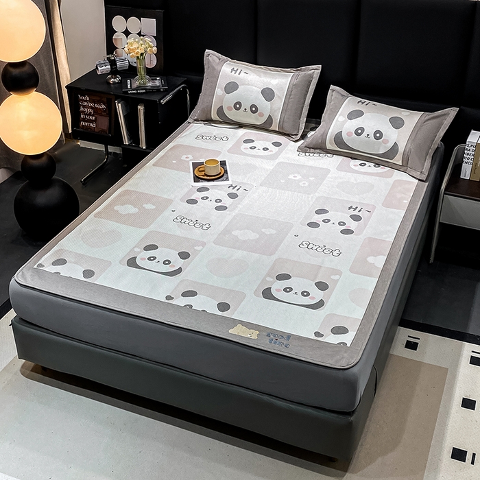 91家纺网 家纺一手货源 找家纺 宜家坊 2024新款A类抗菌数码印花冰藤凉席 床笠款-熊猫格格