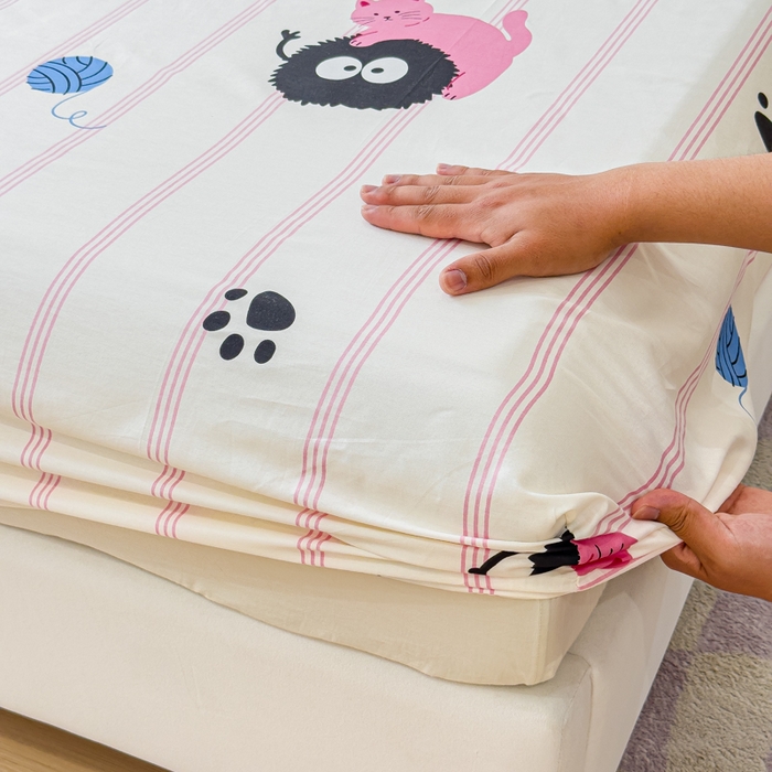 91家纺网 家纺一手货源 找家纺 感遇家纺 2024新款纯棉床单床笠枕套 床笠款-粉条小猫