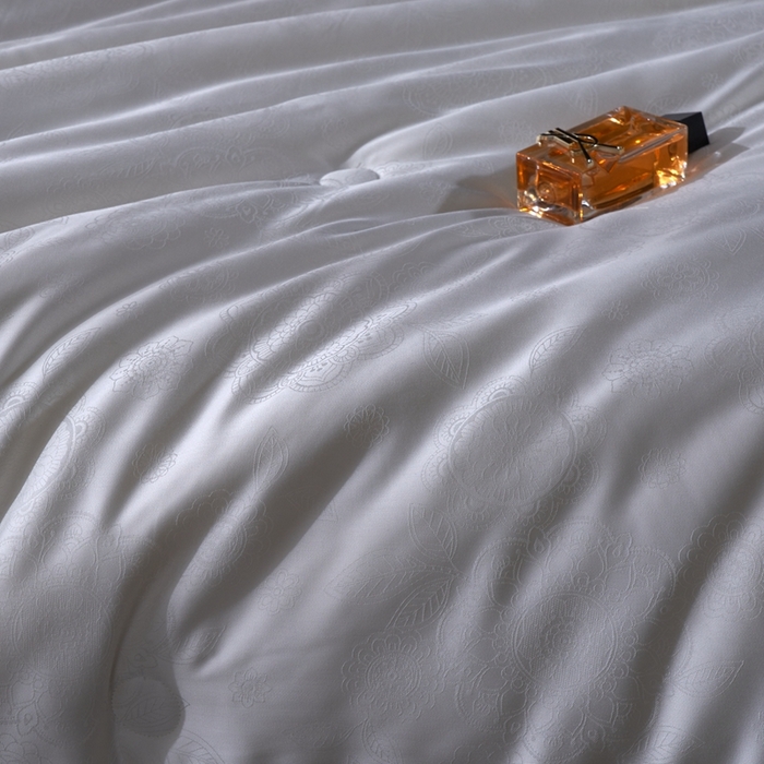 91家纺网 家纺一手货源 找家纺 朴罗 （ 原岚图） 2024新款提花55%含量大豆被 白色提花被