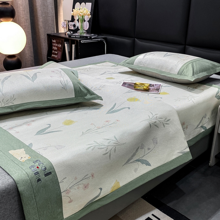 91家纺网 家纺一手货源 找家纺 宜家坊 2024新款A类抗菌数码印花冰藤凉席 床席款-花语