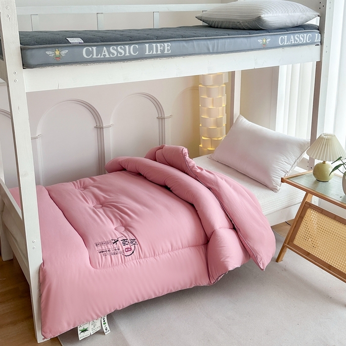 91家纺网 家纺一手货源 找家纺 招财狼家纺  2024新款水洗磨毛学生大豆被夏被春秋被多被芯被子 原棉 粉色