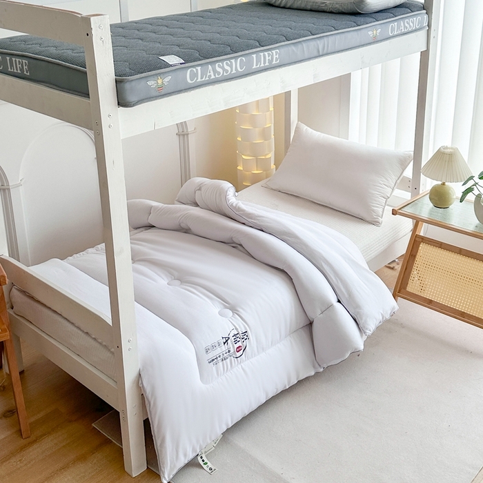 91家纺网 家纺一手货源 找家纺 招财狼家纺  2024新款水洗磨毛学生大豆被夏被春秋被多被芯被子 原棉 白色