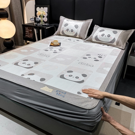 91家纺网 家纺一手货源 找家纺 宜家坊 2024新款A类抗菌数码印花冰藤凉席 床笠款-熊猫格格