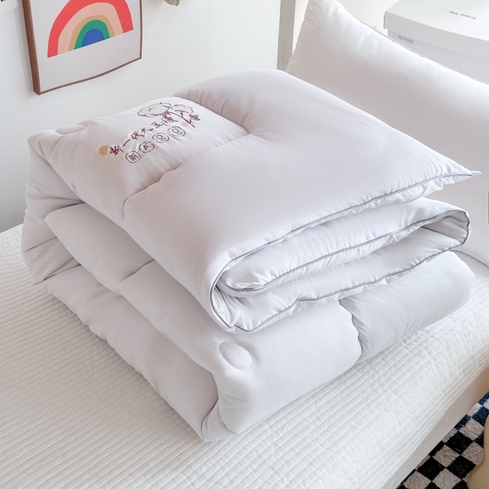 91家纺网 家纺一手货源 找家纺 招财狼家纺  2024新款水洗磨毛学生大豆被夏被春秋被多被芯被子 大豆被 白色