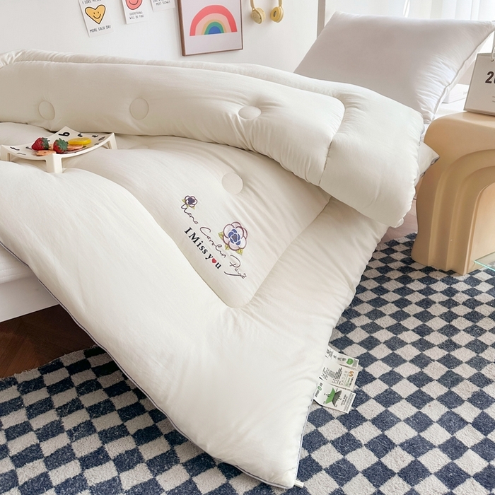 91家纺网 家纺一手货源 找家纺 （总）招财狼家纺  2024新款水洗磨毛学生大豆被夏被春秋被多被芯被子