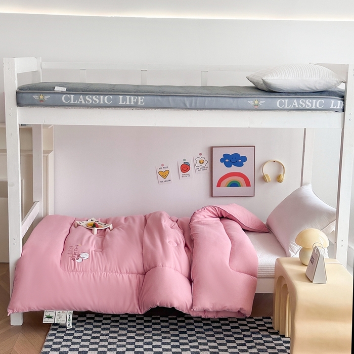 91家纺网 家纺一手货源 找家纺 招财狼家纺  2024新款水洗磨毛学生大豆被夏被春秋被多被芯被子 大豆被 粉色