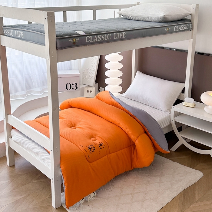 91家纺网 家纺一手货源 找家纺 招财狼家纺  2024新款水洗磨毛学生大豆被夏被春秋被多被芯被子 无染 橘+灰