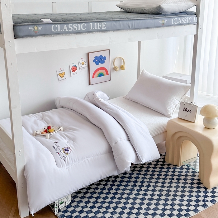 91家纺网 家纺一手货源 找家纺 招财狼家纺  2024新款水洗磨毛学生大豆被夏被春秋被多被芯被子 山茶花 白色