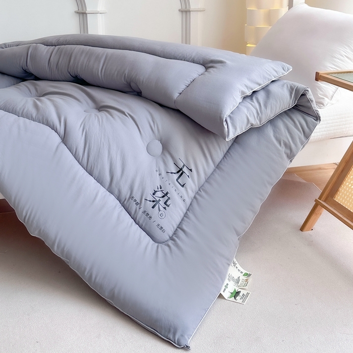 91家纺网 家纺一手货源 找家纺 招财狼家纺  2024新款水洗磨毛学生大豆被夏被春秋被多被芯被子 无染 灰色