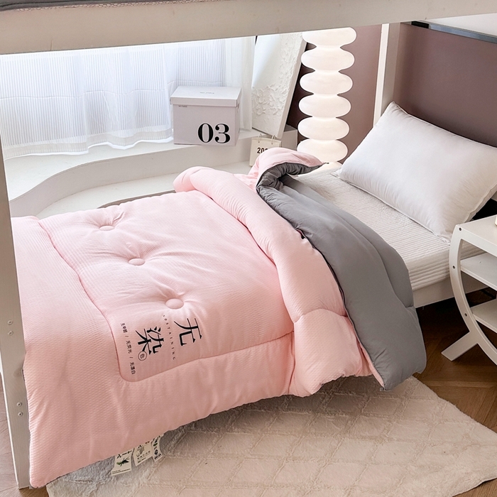 91家纺网 家纺一手货源 找家纺 招财狼家纺  2024新款水洗磨毛学生大豆被夏被春秋被多被芯被子 无染 粉+灰