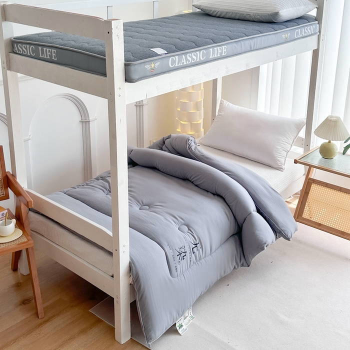 91家纺网 家纺一手货源 找家纺 招财狼家纺  2024新款水洗磨毛学生大豆被夏被春秋被多被芯被子 无染 灰色