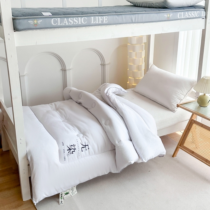 91家纺网 家纺一手货源 找家纺 招财狼家纺  2024新款水洗磨毛学生大豆被夏被春秋被多被芯被子 无染 白色