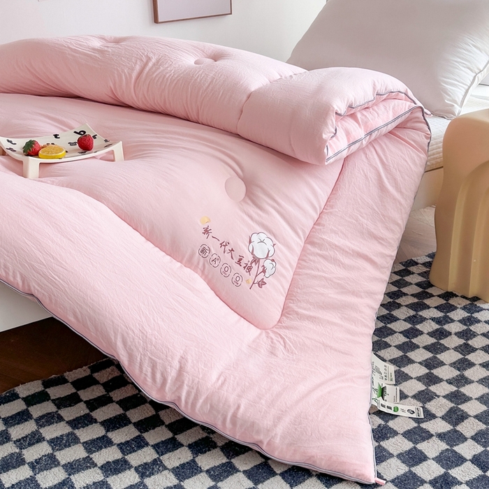 91家纺网 家纺一手货源 找家纺 招财狼家纺  2024新款水洗磨毛学生大豆被夏被春秋被多被芯被子 大豆被 玉色