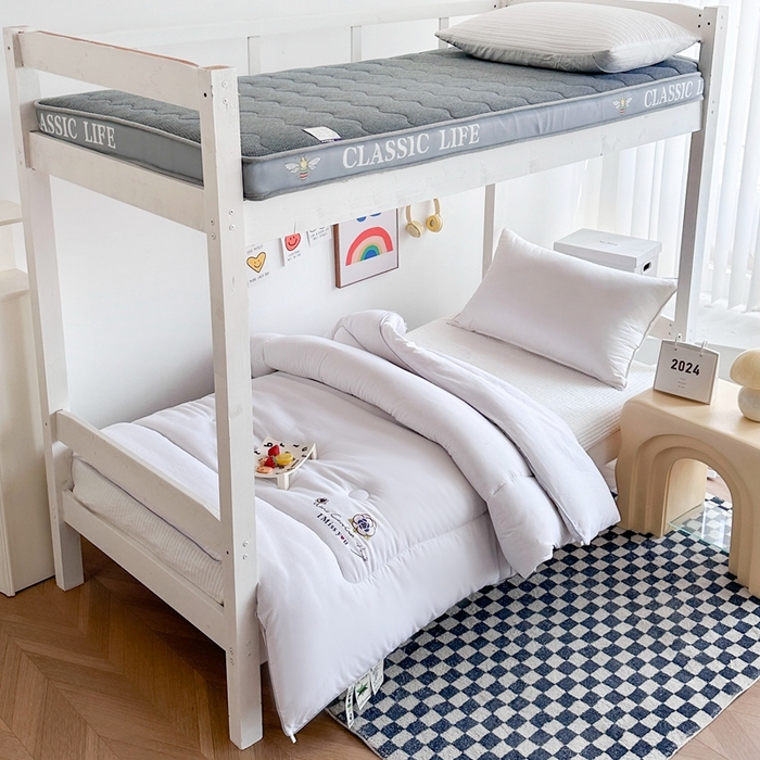 91家纺网 家纺一手货源 找家纺 招财狼家纺  2024新款水洗磨毛学生大豆被夏被春秋被多被芯被子 山茶花 白色