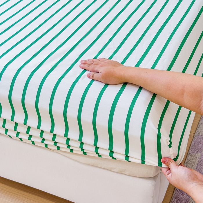 91家纺网 家纺一手货源 找家纺 感遇家纺 2024新款纯棉床单床笠枕套 床笠款-墨绿条纹