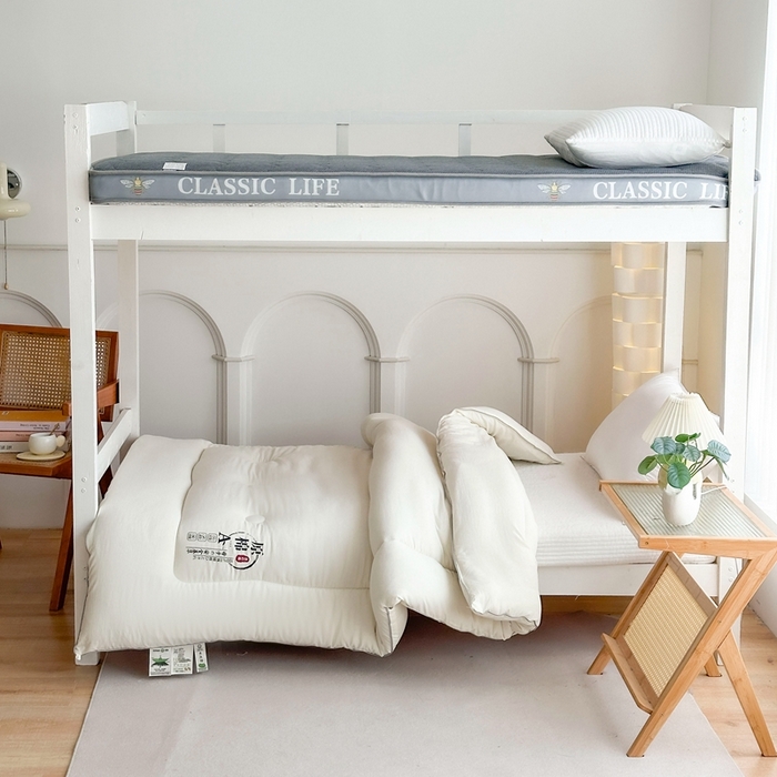 91家纺网 家纺一手货源 找家纺 招财狼家纺  2024新款水洗磨毛学生大豆被夏被春秋被多被芯被子 原棉 米黄