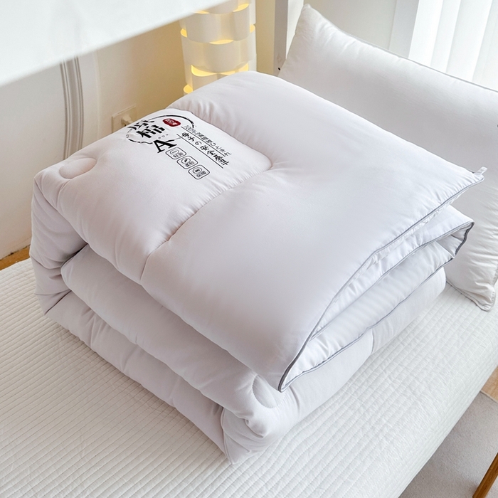 91家纺网 家纺一手货源 找家纺 招财狼家纺  2024新款水洗磨毛学生大豆被夏被春秋被多被芯被子 原棉 白色