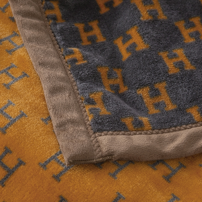 91家纺网 家纺一手货源 找家纺 卡奥家纺 2024新款双层AB版云貂绒毛毯法莱绒休闲盖毯沙发毯空调毯子 禾沐