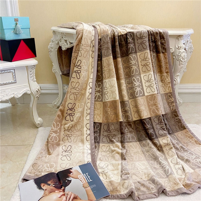 91家纺网 家纺一手货源 找家纺 卡奥家纺 2024新款双层AB版云貂绒毛毯法莱绒休闲盖毯沙发毯空调毯子 贝尼丝