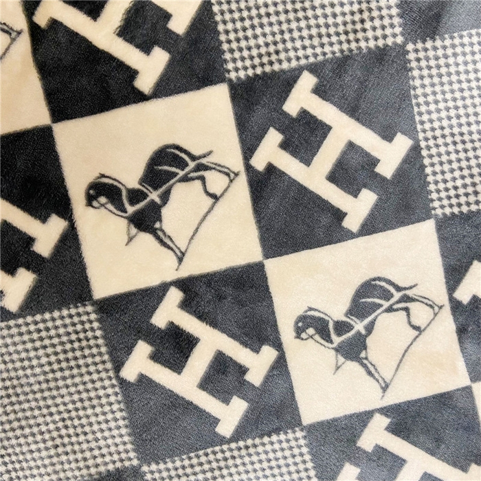 91家纺网 家纺一手货源 找家纺 卡奥家纺 2024新款双层AB版云貂绒毛毯法莱绒休闲盖毯沙发毯空调毯子 罗威