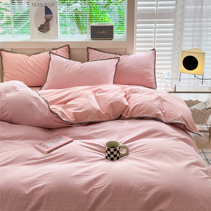 91家纺网 家纺一手货源 找家纺 晚依家纺 2024新款全棉色织水洗棉贝壳边绣三角针工艺四件套--单被套 遇见-蜜粉