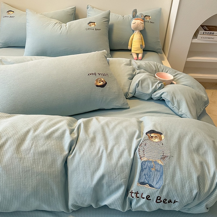 91家纺网 家纺一手货源 找家纺 眠帛家居 2024新款水洗棉提花刺绣四件套-熊先生 熊先生-繁星蓝