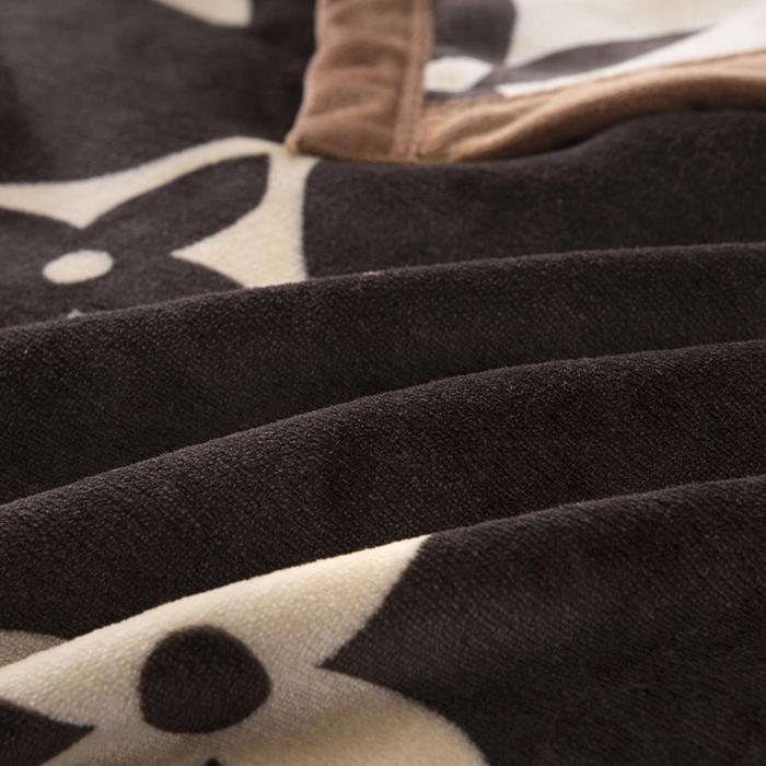 91家纺网 家纺一手货源 找家纺 卡奥家纺 2024新款双层AB版云貂绒毛毯法莱绒休闲盖毯沙发毯空调毯子 星洛咖