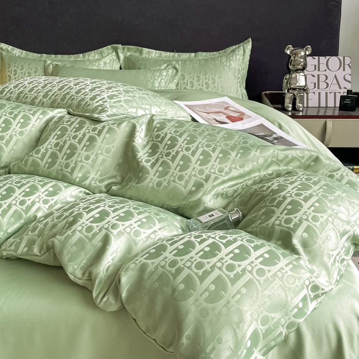 91家纺网 家纺一手货源 找家纺 宅家居 2024新款轻奢高精密贡缎提花臻品真丝四件套 迪奥-绿色
