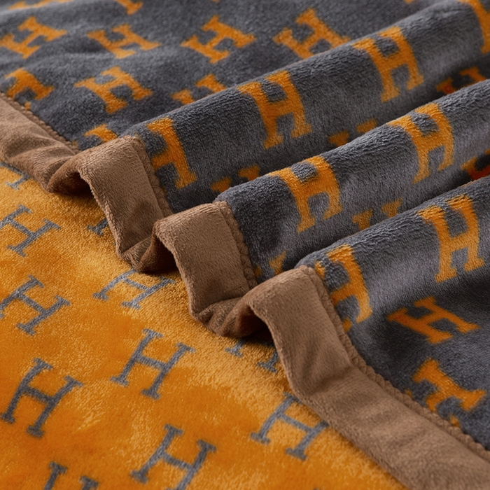 91家纺网 家纺一手货源 找家纺 卡奥家纺 2024新款双层AB版云貂绒毛毯法莱绒休闲盖毯沙发毯空调毯子 禾沐