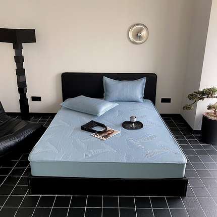 91家纺网 家纺一手货源 找家纺 （总）可恩欣 2025爆款A类抗菌轻奢凉感PE提花软席凉席床笠款条席款